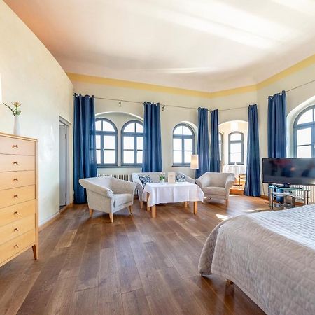Spitzhaus Hotel Radebeul Buitenkant foto