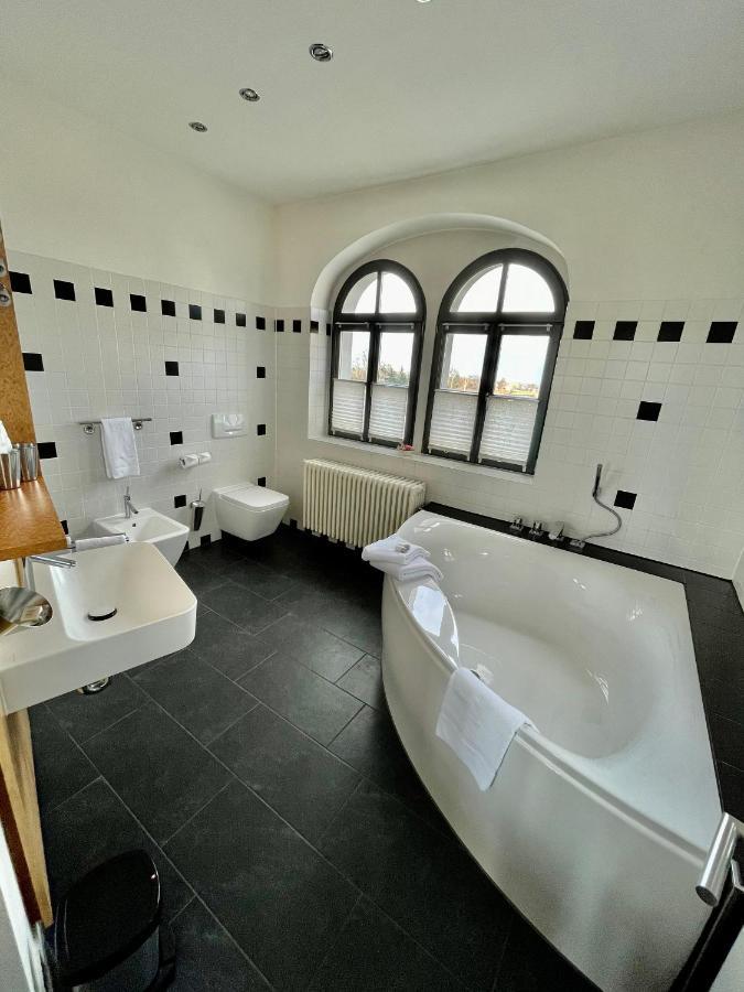 Spitzhaus Hotel Radebeul Buitenkant foto